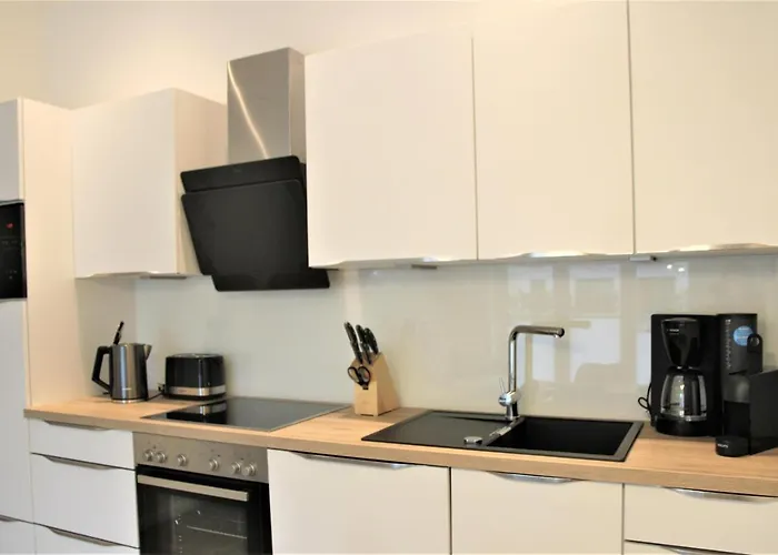 Kleine Krabbe, Am Alten Deich 4-6 10 *